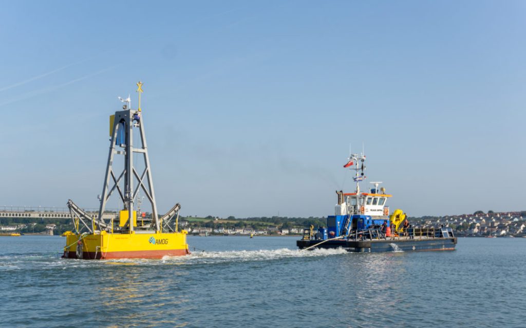 AMOG wave energy device