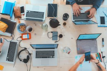 COMMON DATA ENVIRONMENT - IMAGE Marvin Meyer-Unsplash