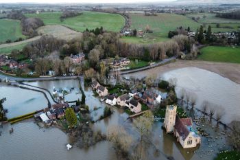 FLOODED VILLAGE - SEVERN TSTOKE 1