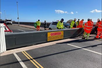 FLOOD DEFENCES EXMOUTH TIDAL DEFENCE SCHEME 1