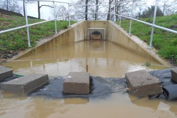 HOUSING CONSTRUCTION RIVER BLOCKAGE pitty-beck 1