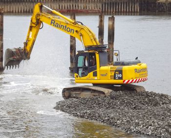 RAINTON CONSTRUCTION LOGO DIGGER