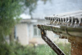 Rainfall on roof and gutter