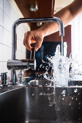 TAP SINK WATER 1