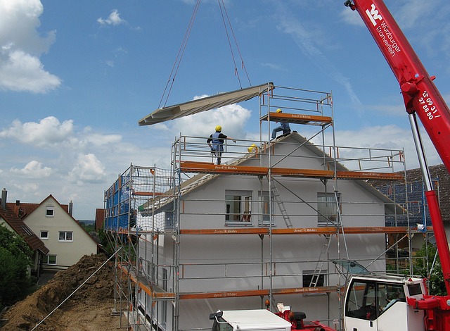 housebuilding-1407499 640